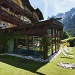 Post-hotel Hotel